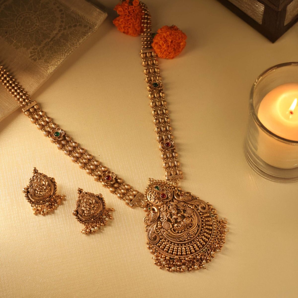 Tradition Reimagined Necklace Set